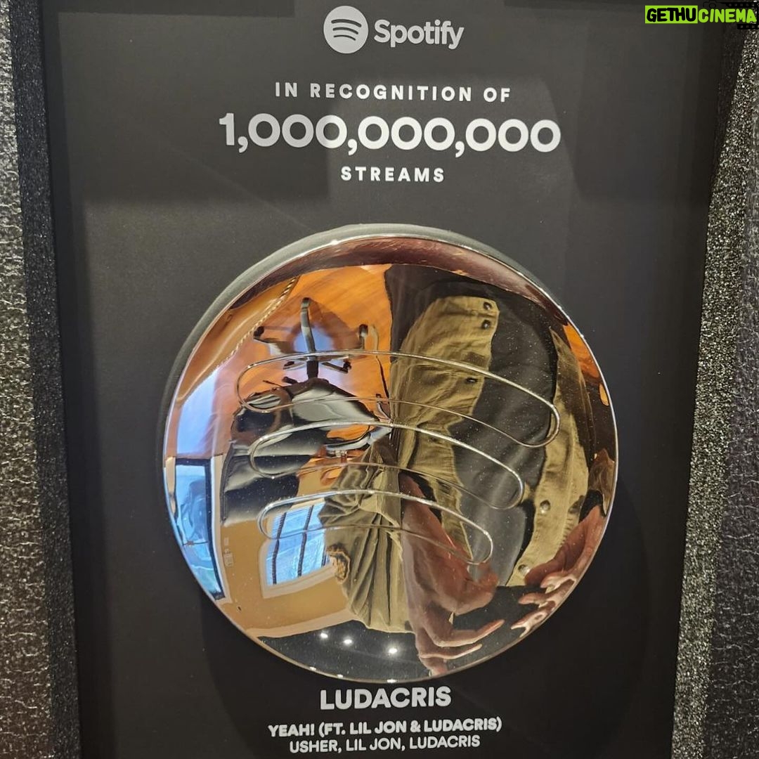 Ludacris Instagram - That DAMN SUPER BOWL EFFECT Was The Cherry On Top 🙏🏾 CONGRATS to my brothers @usher @liljon @seangarrettthepen & ALL THE FANS THAT MADE THIS ONE OF THE BIGGEST SONGS IN HISTORY!!!!