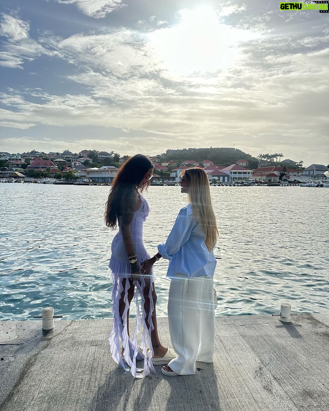 Ludmilla Instagram - Sente essa vibe comigo ✨ St. Barths