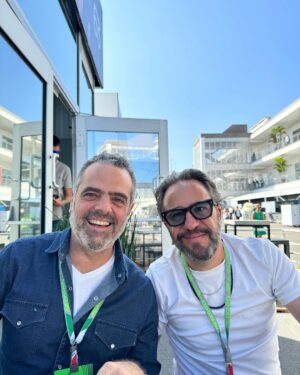 Luis Gerardo Méndez Instagram - Viejos amigos, socios, nuevas amistades y pérdida auditiva de alta frecuencia cortesía de la F1.
Good times. 
Number 1, yes, I go fast. 🏁