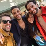 Luis Gerardo Méndez Instagram - Club de Cuervos random street reunion. 🐦‍⬛