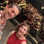 Luis Gerardo Méndez Instagram - Un placer enorme volver a mi escuela a compartir experiencias y risas con les estudiantes de actuación. Siempre aprendo de escucharles y me emociona un montón verles a los ojos y ver a nuestras futuras actrices y actores esperando saltar. Gracias @karinagidi y @casazul por la invitación y por el gran trabajo. CasAzul