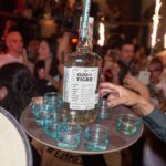 Luis Gerardo Méndez Instagram – Otro Grito del Tigre. Un año más de amigues y mezcal. 
Gracias a todas las personas que hacen posible nuestro @mezcalojodetigre. Y a los DJs de ayer que nos hicieron gastar suela.
Salud! 👁️ 🐅