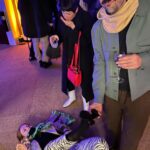 Luis Gerardo Méndez Instagram - Noche de estreno. Orgullo y emoción de ver triunfar a @pachemor y @lapuravariedat en el teatro alemán. Molière, amigues querides y celebrar desde el piso. Glückwunsch @baslercompagnie & @theaterbasel! Theater Basel
