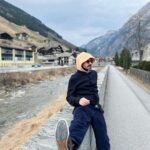 Luis Gerardo Méndez Instagram - Fiction detox & free Evian. Swiss Alps