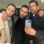 Luis Gerardo Méndez Instagram – Gracias por vernos! 
Thanks for watching!
Recuerdos de un rodaje en Galicia. 
#LosEnviados @paramountplusmx
