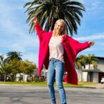 Luisana Lopilato Instagram - Cómo viene su semana? Yo al aire libre, como SIEMPRE!!! 💖 - How's your week going? I´m outdoors, as ALWAYS 💖 Buenos Aires, Argentina
