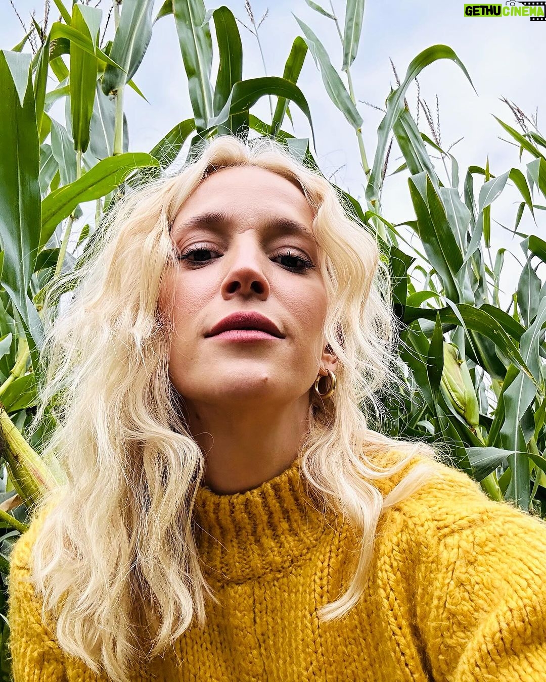 Luisana Lopilato Instagram - Título para la foto…🤔👇 - Caption for the photo... 🤔👇