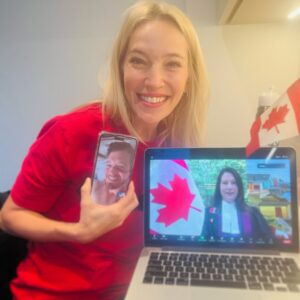 Luisana Lopilato Instagram - 🇨🇦Quiero compartirles una de las mayores alegrías DE MI VIDA y es que hoy por fin me convertí en ciudadana canadiense 🇨🇦! 
Ahora soy Argentina y canadiense. Mejor imposible!! 🥰

Pensar que pasaron casi 16 años! Aquí nacieron mi esposo y mis 4 hijos… por eso ser canadiense es un privilegio ENORME,  del cual estoy inmensamente agradecida a Dios y a la vida 🙏❤️❤️❤️
🥳Gracias @michaelbuble y a mis hijos por bancarme con cada examen que hice ! También gracias a mi familia que me acompañó siempre desde Argentina !! 🇦🇷💋

Por último, agradecerle a @belenfretin mi amiga del alma que me ayudó con todo el proceso! ¡Te quiero amiga !
❤ ️Gracias Canadá por hacerme parte de esta maravillosa y gran nación 💪
.
🇨🇦I want to share with you one of the greatest joys OF MY LIFE,  that is that today I finally became a Canadian citizen 🇨🇦! Now I am Argentine and Canadian. Couldn't be better!! My husband and my 4 children were born here... That's why being Canadian is a HUGE privilege, for which I am immensely grateful to God and life 🙏❤️❤️❤️ 

Thank you Mike and my children for supporting me with every exam! Also thanks to my family from Argentina and. Belu. I love you friend! ❤
Finally, thank you Canada for making me part of this wonderful nation 💪