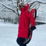 Luisana Lopilato Instagram - Everything seemed calm until it snowed and we left the house. Luckily, a normal family 😂 Todo parecía tranquilo hasta que nevó y salimos de casa. Una familia normal por suerte 😂 Vancouver, British Columbia