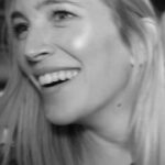 Luisana Lopilato Instagram - Si hay algo para lo que soy muy profesional es para hacer bloopers 🫣😂 . If there’s one thing I’m a professional at, it’s bloopers 🤣😅🤦🏼‍♀️ #bloopers #luspirit