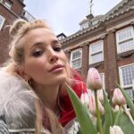 Luisana Lopilato Instagram - 🌸🌷🌼🌹🌺 #Ámsterdam