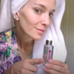 Luisana Lopilato Instagram - Ahora que estoy viajando mucho ✈️ pensé en contarles los productos que llevo en mi necessaire y que no me pueden faltar! Obvio como ya me conocen, todos son de @lorealparis 💘 Dejame tu comentario si usas alguno de estos productos ❤️‍🔥👇🏻 . Now that I’m traveling a lot ✈️ I share with you the products that I carry in my necessaire and that I can’t miss! Obviously as you already know me, they are all from @lorealparis 💘 Leave me a comment if you use any of these products ❤️‍🔥👇🏻