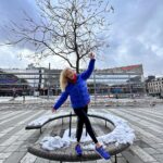 Luisana Lopilato Instagram - Disfrutando de Estocolmo 🤍 Pasamos de los 35 grados a la nieve sin escalas ⛄😅 ¿Adivinan cuál es nuestro próximo destino? 🛫 . Enjoying Stockholm 😍 We went non-stop from the 35 degrees in Argentina to the snow here 😅🥶 Can you guess our next destination? ✈️ Stockholm, Sweden