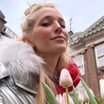 Luisana Lopilato Instagram - 🌸🌷🌼🌹🌺 #Ámsterdam