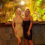Luisana Lopilato Instagram - Tremenda fiesta de #CasadosConHijos en @enerocostanera 💛✨ ¡Gracias por compartir con nosotros este hermoso final! . Y gracias a @lexegroup 🎧 Con ustedes siempre se arma la fiesta 😜 @morrisbrowndj @eze.alvez 👏🏻@casadosconhijosok @luisanalopilato @lopymanok @marcelo.debellis @aruzzireal @rgbredes @telefe 🎥 @manuaguirre_films Enero Costanera