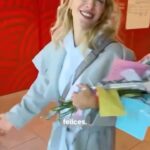 Luisana Lopilato Instagram - Les presento el World Kindness Day de 🇨🇦, al mejor estilo Luisana (no se pierdan el final 😂❤️) Que linda idea tuviste! @principessasaramilena Con Vida somos fans 💪de este festejo y de dar amor! . I present to Argentina the World Kindness Day of 🇨🇦 (Love this day with Vida). You always have the best ideas ❤️ @principessasaramilena