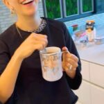 Luisana Lopilato Instagram - Así es mi rutina cuando no estoy filmando, y que extraño mucho cuando me tocan meses de set de filmación. Me cuentan la suya? ❤️😊 . This is my routine when I’m not working, and I miss it a lot when I have months on set. Love them ❤️