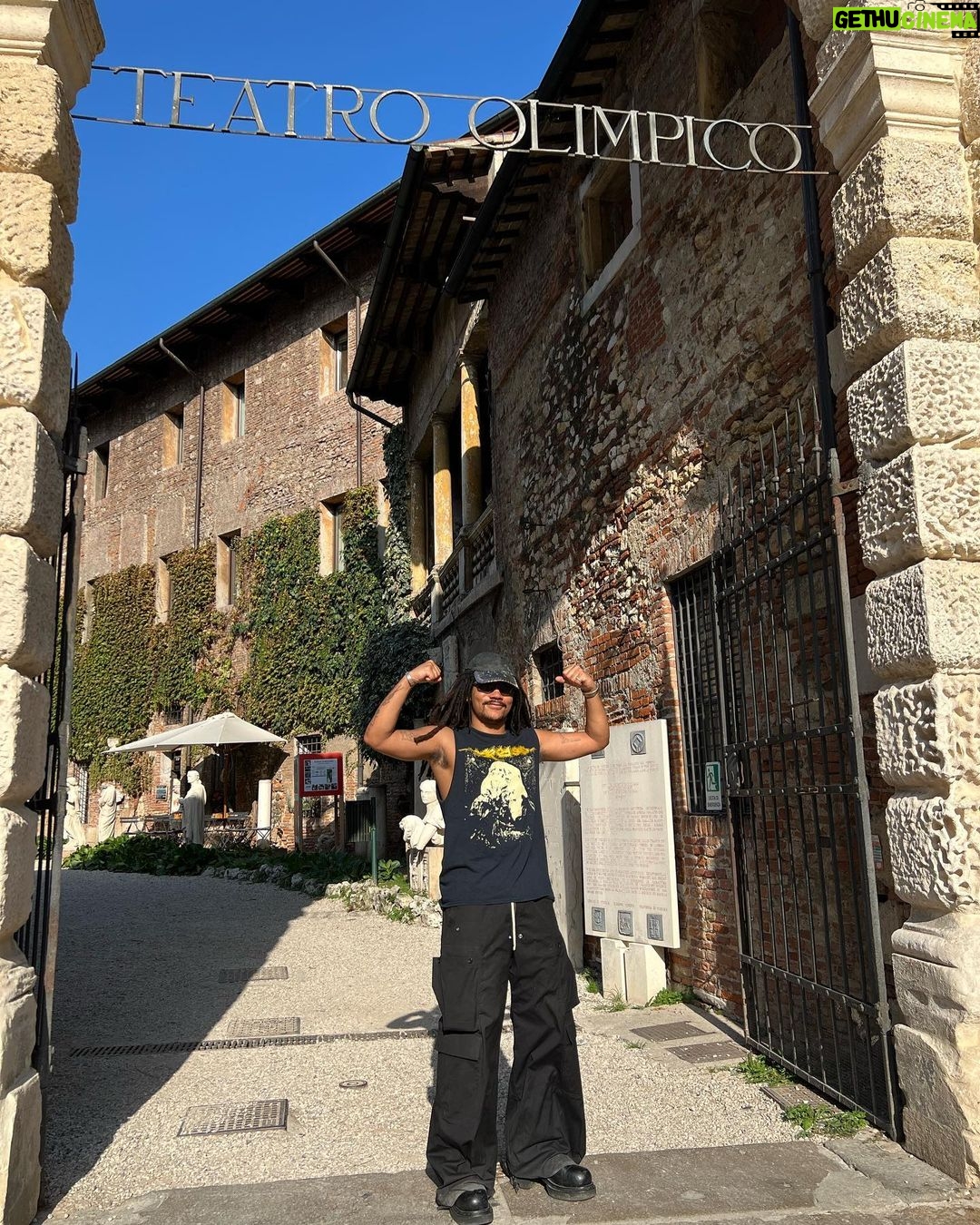 Luka Sabbat Instagram - I put myself in your shoes, and now my feet stink 🤢 Venice, Itally