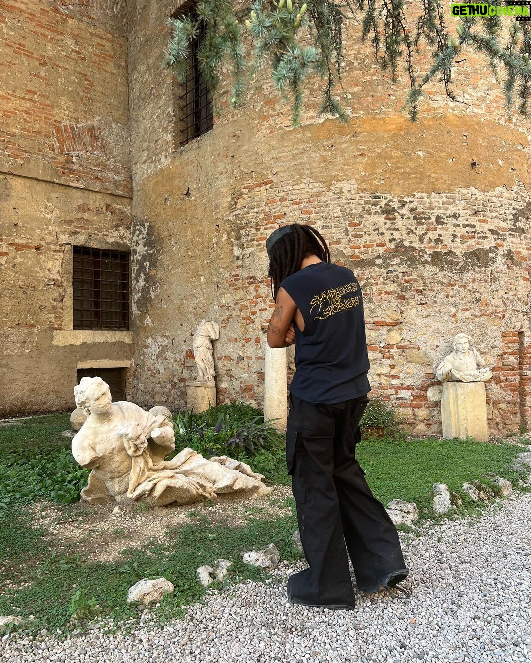 Luka Sabbat Instagram - I put myself in your shoes, and now my feet stink 🤢 Venice, Itally