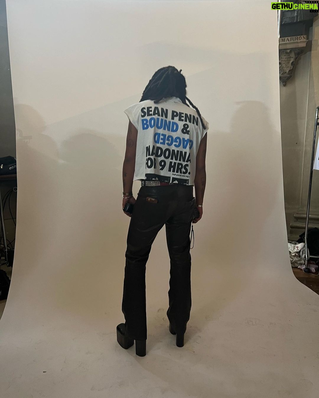 Luka Sabbat Instagram - They said I should walk around with a guitar and everyone would believe it. Paris, France