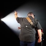 Luke Combs Instagram – Missing home but always good to see the folks Down Under!

📸: @davidbergman
