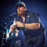 Luke Combs Instagram – Always good to be in the home state of North Carolina!

📸: @davidbergman Bank of America Stadium