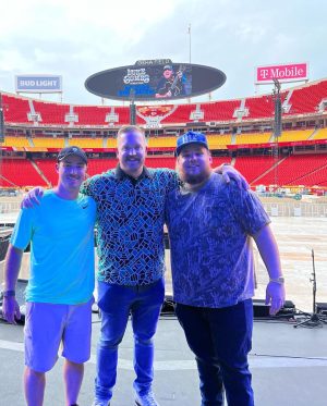 Luke Combs Instagram - Been living a lot of life lately. I probably don’t post on here as much as I should, and maybe that’s a good thing, but I wanted to share a look into how things have been going. Family, Friends, Music, Hunting, and Golf. Been a hell of a year on the road and at home and I’ve got you, the fans to thank for that. Love y’all and see ya out there soon! P.S. the weight loss gummies ain’t workin’
