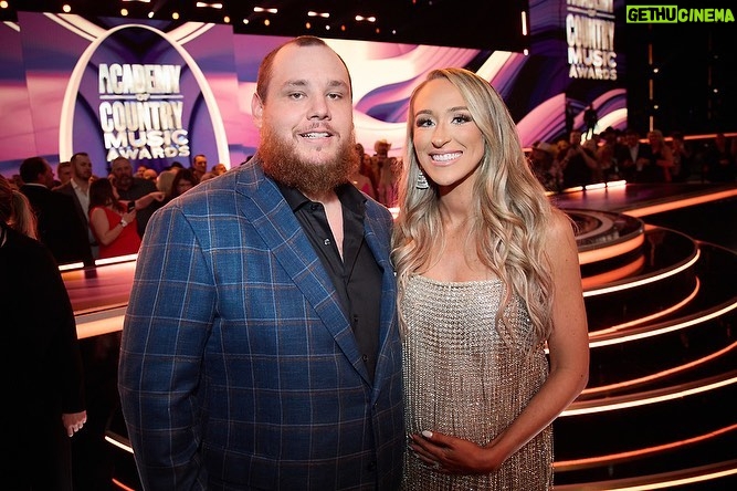 Luke Combs Instagram - Had a hell of a date night with @nicolejcombs last night! 📸: @davidbergman