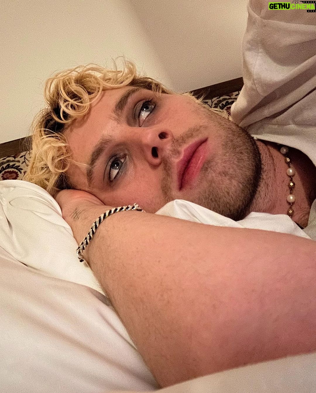 Luke Hemmings Instagram - 🦋My upcoming EP, “boy” is out April 26th. I wrote these songs at a moment in my life when I found myself questioning everything I thought I knew about the world & myself. All the emotions, fears and grief that came with it. Until then, enjoy “Shakes” - Out now. x Luke Swipe for the blueprint (and mullet goals)