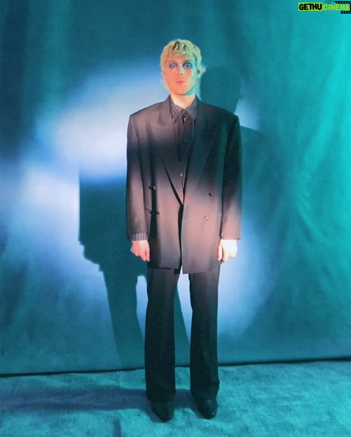 Luke Hemmings Instagram - 🦋My upcoming EP, “boy” is out April 26th. I wrote these songs at a moment in my life when I found myself questioning everything I thought I knew about the world & myself. All the emotions, fears and grief that came with it. Until then, enjoy “Shakes” - Out now. x Luke Swipe for the blueprint (and mullet goals)