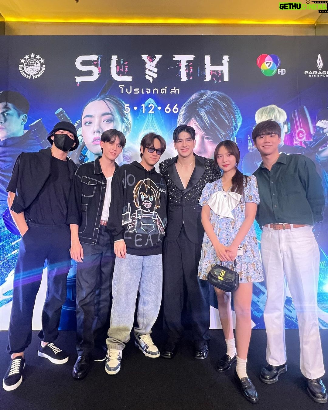 Luke Ishikawa Plowden Instagram - ฝากหนังเรื่องนี้ด้วยนะครับ #สลิธโปรเจกต์ล่า ขอบคุณมากๆครับ ที่ทุกคนทุ่มเทกับเรื่องนี้จนถึงจุดนี้นะครับ ❤️❤️❤️ หวังว่าผู้ชมและแฟนๆ จะเข้าไปดูเยอะๆนะครับ เรื่องสนุกมากๆ Exciting มากๆ เจอกันในโรงภาพยนตร์นะครับบบ 🎉🎉🎉