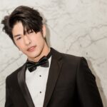 Luke Ishikawa Plowden Instagram - ยินดีที่ได้รู้จัก และยินดีมากๆครับ @porxild ขอบคุณ Aesla มากๆนะครับที่เชิญไปร่วมงานและอยากยินดีกับหมอทุกๆท่านที่ได้รับรางวัลเมื่อคืนนี้ที่งาน Aesla Aesthetics A List Awards 2023