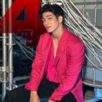 Luke Ishikawa Plowden Instagram - เลข “4” ... อาจทำให้คุณได้เข้ามาที่ “Rendezvous” ก่อนใคร! Let’s goooooooo #TheJungleSeries #GMMTV