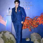 Luke Ishikawa Plowden Instagram - Ready to be indulged into the flow of umami flavour. JWBlue Elusive Umami, will take you on a journey of depths blended to be the best pair of caviar. #JWUmamiAsia #Bluein10000 #JohnnieWalker #BlueLabel