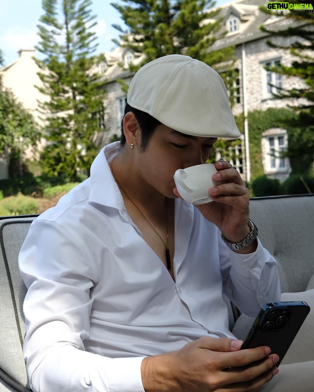Luke Ishikawa Plowden Instagram - ☕️ 🌳