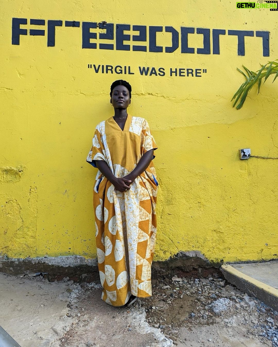 Lupita Nyong'o Instagram - Ghana has a history of strong matrilineal lines and is paving the way for female-driven industry. I was lucky enough to spend some time in the capital city, Accra! Here are just a few amazing people I met along the way: : Photo 1 & 2: Before he died, Virgil Abloh was involved with the development of Ghana’s first Skatepark. Freedom Skatepark is the home of Skate Gal Club, which connects and empowers girls and women in Ghana through skateboarding. 👏🏿 : Photo 3: This group is known as the Biker Girls GH and they come from all walks of life. I was so excited to ride with them! : Photo 4: Meet Kim Addison! 6 years ago, she moved from the US to Ghana with her sister, Priscilla, and they started ‘57 Chocolate, one of a few Ghanaian-owned chocolate brands. They commemorate a different Black revolutionary on the packaging of each flavor! : Photo 5: I attended a Ghanaian-style wine tasting with Ahaspora Young Professionals at Sai Wine & Champagne Café. Ghana’s first sommelier, Auntie Janet led us through the wine tasting. Owner Nadia Takyiwaa-Mensah told me that she opened the wine bar to introduce her fellow citizens to global wine culture with a focus on knowledge and empowerment. : Photo 6 & 7: At Studio 189, I hand-dyed fabric with owner, Abrima Erwiah and artisan, Agnes Arthur. It was fascinating to learn how they implemented local techniques into the process of production for their global brand! : Photo 8: I visited Makola Market with Esther Armah, an author, radio host and political commentator. It doesn’t get much busier than Accra's largest and most vibrant market, and the best part? It’s predominantly run by women! : Photo 9: Chef Maame Boakye is the owner of GHastro and it’s her passion to elevate traditional Ghanaian street foods to fine dining experiences. Her roasted corn, spread with mayonnaise and rolled in dried coconut: divine! : Photo 10: Peace Adjoa Fafa Sesi was my taxi driver when I left Accra, and you don't often see women driving taxis here. 14 years ago, Peace tried letting a guy handle her taxi business. He was unreliable and she was barely making money. So, what did she do? She said, "I'll handle this myself!"