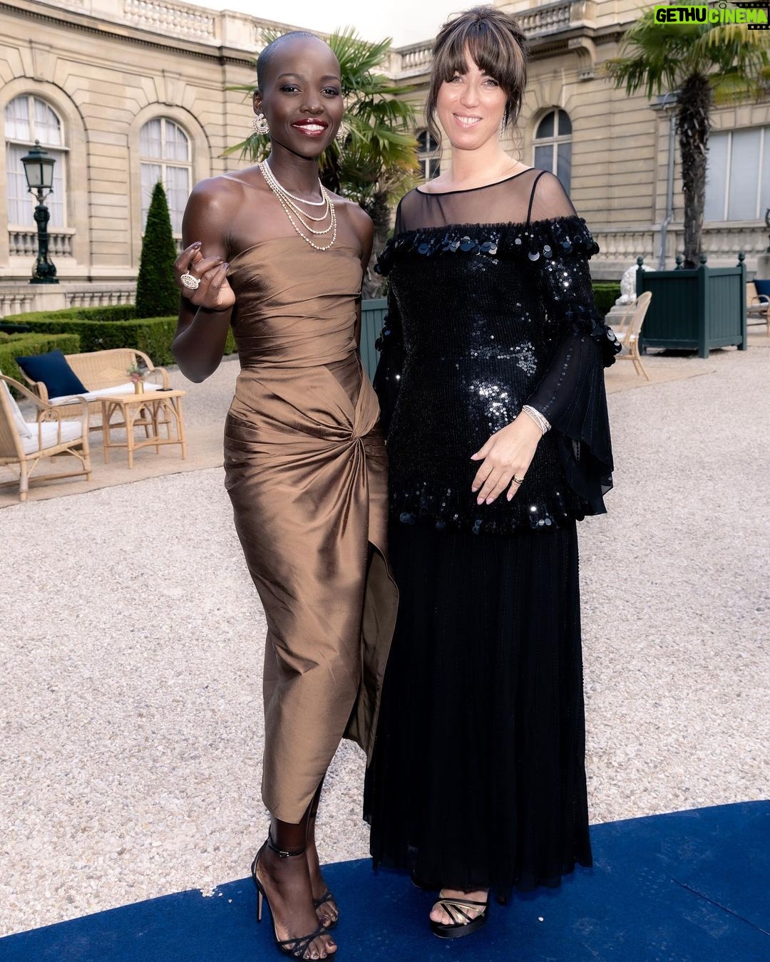 Lupita Nyong'o Instagram - A wonderful evening with @debeersofficial celebrating the launch of the Metamorphosis by #DeBeers collection in Paris. ✨ #ad Paris, France