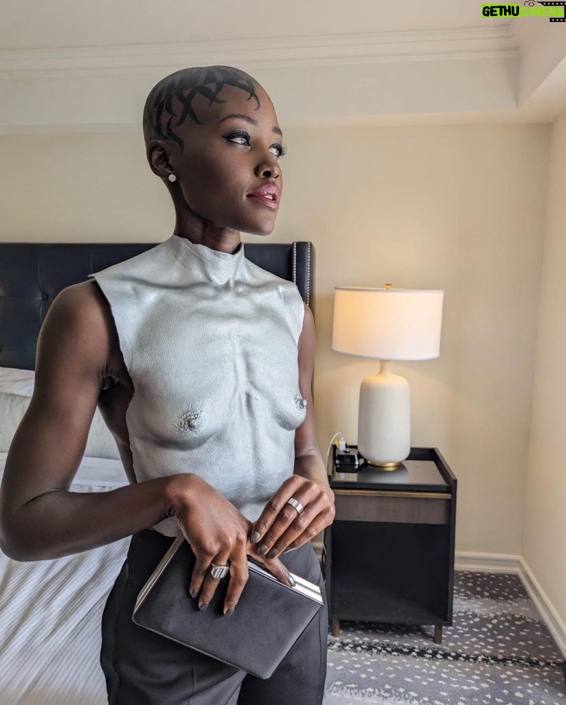 Lupita Nyong'o Instagram - A SHAMELESS OUT-OF-BODY EXPERIENCE | Tony Awards 2023 Honored, humbled, strengthened and energized to don this breastplate created by @mishajapanwala, which she cast and molded of my body. Misha Japanwala is a Pakistani artist and fashion designer, whose work is rooted in the rejection and deconstruction of external shame attached to one’s body. In her artistic process, she creates a realistic and true record of a person’s body as an act of resistance and celebration, and an insistence on being allowed to exist freely in our bodies. She writes, “The word ‘beghairat’ (translation: shameless) has become an anchor in my practice; thousands of people have used it to describe me and the work I create, in an effort to insult and shame me into silence. In reclaiming the word and understanding that the rejection of others’ narrow definitions of shame is one of the most powerful tools for liberation, I’ve come to deeply appreciate and respect what living a life of shamelessness truly means. My craft pertains to documenting our existence in the most truthful way I possibly can — I change nothing about the body and how it looks.I think that act of surrendering and allowing our bodies to simply be, is such a beautiful and powerful thing.” Misha, thank you for this special opportunity to BE EXACTLY HERE, IN THIS BODY NOW. Follow her (@MishaJapanwala ) to learn more. Her extraordinary work, Beghairati Ki Nishaani: Traces of Shamelessness, is on view now at @hannahtraoregallery in New York City until July 30th. @mishajapanwala @debeersofficial @_thebellarosacollection @micaela @nickbarose @sonyameesh @hennabysabeen @mrbarberj
