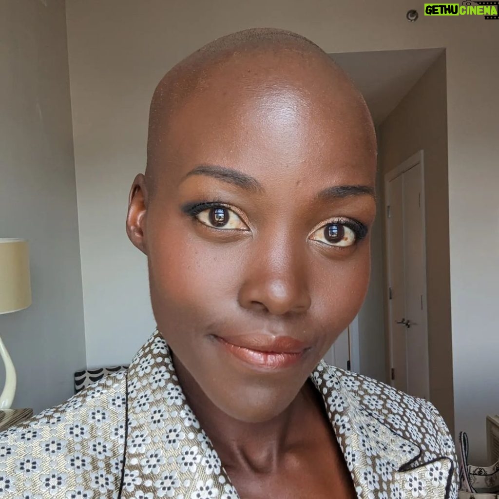 Lupita Nyong'o Instagram - Happy without hair! (Application for the Dora Milaje submitted! 🙅🏿‍♀️)