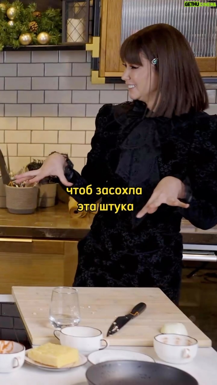 Lyaysan Utyasheva Instagram - Абсолютно очарована личным с знакомством с Дарьей @instasamka 🥰 В жизни тонкая, маленькая, ранимая девочка... Не так страшна Инстасамка, как её малюют 😂 Я уверена, что у вас тоже развеятся все заблужления о ней! Бегите смотреть выпуск по ссылке в сторис🔥
