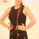 Lyaysan Utyasheva Instagram – Нет, это не кадры со съемок продолжения «Голодных игр», хотя борьба в нашем шоу не менее напряженная. Чем ближе к финалу, тем меньше участников и тем сильнее дрожит рука❤️‍🔥

Узнать, кто из них попадет точно в цель, а кто угодит в молоко, можно будет за просмотром нового выпуска «Выжить в Дубае». Сегодня в 19:00 только на @tnt_online 🔥