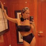 Lyaysan Utyasheva Instagram – Уже по традиции запускаю битву купальников 2023! Выбирайте 🔝 в комментариях.

P.S. у @pavelvolyaofficial проснулась тяга к фотографии. Фотографирует исключительно жену. Мне повезло быть его моделью❤️