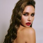 Lyaysan Utyasheva Instagram - До сих пор нахожусь под невероятным ощущением после нашего вчерашнего выступления «Carmen P.S.». Чувствовали вашу поддержку всей командой 🫶🏻 Питер, спасибо за такое завершение сезона 🔥 Скоро объявим даты нового осеннего сезона, не переключайтесь @liasanshow !🤍