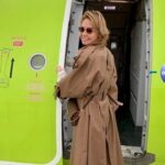 Lyaysan Utyasheva Instagram - Моя жизнь в последнее время – череда перелетов ✈️ Вчера Нижний Новгород, сегодня Москва, завтра Санкт-Петербург, а совсем скоро Сочи, где завершится мой тур со спектаклем «Carmen P.S.». Дети много раз видели репетиции, а их результат – пока ни разу, поэтому ни одна я в семье с волнением жду 10 февраля. Пообещала, что после финального концерта дам себе недельный отдых, чтобы посвятить его семье и совместному покорению снежных склонов на лыжах и бордах. Так круто, что в @s7airlines разделяют мою страсть к путешествиям и спорту. Зимой при покупке билета с багажом можно провозить спортивное оборудование без любых доплат. Направления и тарифы для зимнего путешествия порадуют и тех, кто не планирует активничать. С таким разнообразием любой путешественник найдет то, что ему нужно. Проверено на опыте💚 В общем, Сочи, жди! Лечу к тебе! Реклама. АО «Авиакомпания «Сибирь». www.S7.ru erid: LjN8KYXVB