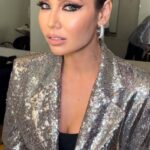 Lyaysan Utyasheva Instagram - Искусство макияжа состоит не в том, чтобы нарисовать “новое лицо”, а в том, чтобы грамотно подчеркнуть достоинства и ловко скрыть недостатки. Согласны? muah @valerylisa