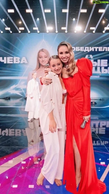 Lyaysan Utyasheva Instagram - А вот и она, победительница второго сезона «Новых танцев» @tntancy Я бесконечно рада, что наш проект закончился именно так, победой девочки… Поздравляю, Ксюшенька! У тебя @kseniya.goryacheva все только начинается 🤍