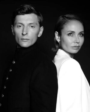 Lyaysan Utyasheva Instagram - Пашенька @pavelvolyaofficial , сегодня тебе 45! 
Ты такой взрослый ребенок, сохранивший способность радоватся простым мелочам…
Бегать под дождем, встречать солнышко на крыше многоэтажек, прыгать через костер, рыбачить, петь, танцевать, готовить… 
С тобой всегда так легко и дома!!!
Моя Безусловная Любовь! 
Мой лучший друг! 
Будь счастлив! 
Пожалуйста🙏🏻 Будь всегда ! 

Сегодня мы с детками приготовили тебе марафон сюрпризов! 
А мои подписчики — добрые поздравления. И пусть вся эта энергия добра и любви тебя всегда окружает! 
Ты этого достоин …
Люблю 💖 
Твоя Лясенька) 
Остальное всё — лично! 
Я не умею, как ты выражать свои чувства (но работаю над собой🤭)