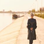 Lyaysan Utyasheva Instagram - Поймала вчера от вас в сторис множество слов о наших образах… очень приятно, что вам нравится 😊💋 Пятую битву луков прошедшего выпуска «Выжить в Самарканде» объявляю открытой. Пишите в комментариях, какой образ из двух попал в ваше ❤️? 1️⃣ – строгий и собранный, немного футуристичный от @gucci 🖤 2️⃣ - утонченный и сдержанный… с обилием переливов и оттенков струящихся тканей 💫 Голосуем! 👇🏻 Style @nadinasmirnova Muah @valerylisa