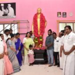M. K. Stalin Instagram - நாம் செல்லும் தமிழ்வழிப் பயணத்துக்கு ஊக்கமளித்திட்ட திரவிட மொழிநூல் ஞாயிறு தேவநேயப் பாவாணர் அவர்களின் பிறந்தநாள் இன்று! ஆழமான தமிழறிவும் அசைக்க முடியாத இன உணர்வும் கொண்ட தமிழ்ச்சீயம் பாவாணர் எனத் தலைவர் கலைஞர் அவரது புகழ் பாடினார்! பாவாணரின் தமிழ்த்தொண்டைப் போற்றி, தமிழ் காக்கும் கடமையில் உறுதியோடு நிற்க உரம் பெறுவோம்!