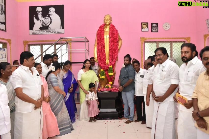 M. K. Stalin Instagram - நாம் செல்லும் தமிழ்வழிப் பயணத்துக்கு ஊக்கமளித்திட்ட திரவிட மொழிநூல் ஞாயிறு தேவநேயப் பாவாணர் அவர்களின் பிறந்தநாள் இன்று! ஆழமான தமிழறிவும் அசைக்க முடியாத இன உணர்வும் கொண்ட தமிழ்ச்சீயம் பாவாணர் எனத் தலைவர் கலைஞர் அவரது புகழ் பாடினார்! பாவாணரின் தமிழ்த்தொண்டைப் போற்றி, தமிழ் காக்கும் கடமையில் உறுதியோடு நிற்க உரம் பெறுவோம்!